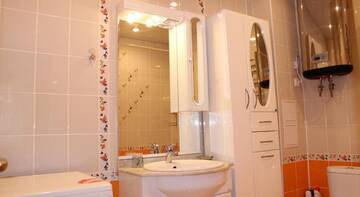 Фото номера Улучшенные апартаменты Гостиница Komfort Apartments Na Svobody г. Сыктывкар 7