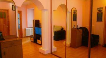 Фото номера Апартаменты с 3 спальнями Гостиница on Karla Marksa 191 г. Сыктывкар 14