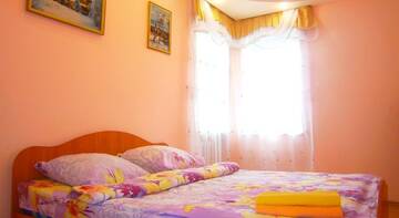 Фото номера Апартаменты с 3 спальнями Гостиница on Karla Marksa 191 г. Сыктывкар 6