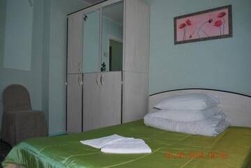 Фото номера Улучшенный одноместный номер Гостиница Severnaya Zvezda Hotel г. Сыктывкар 2